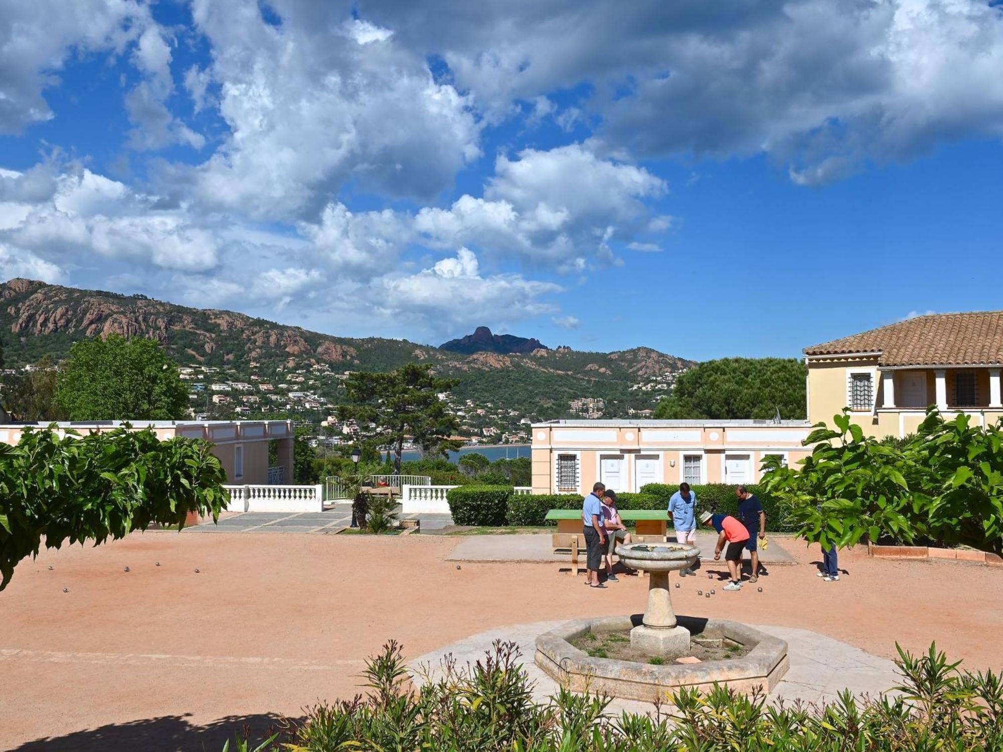 Apartment Village Cap Esterel - Les Bastides-6 By Interhome Saint-Raphaël エクステリア 写真